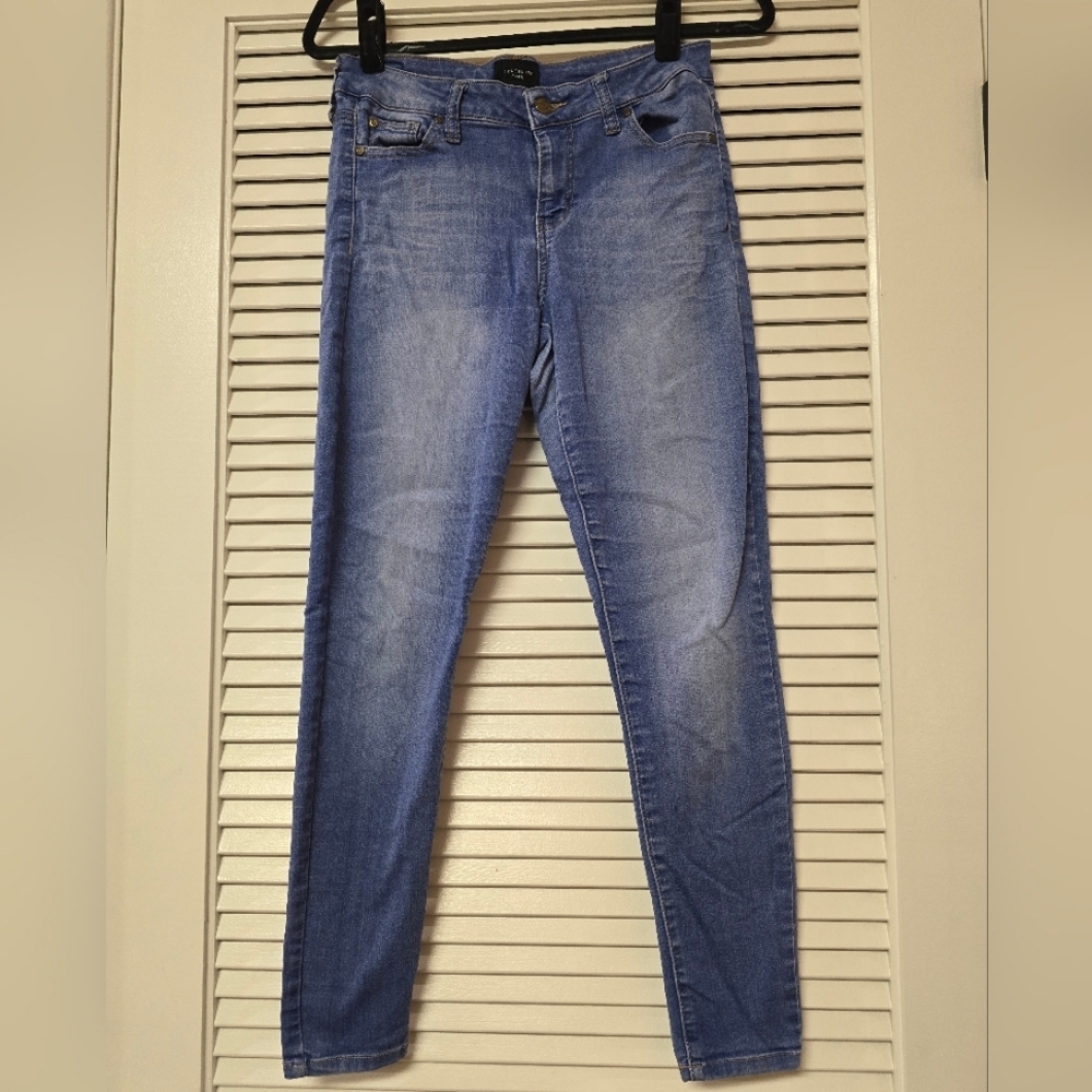Celebrity Pink - Dawson Super Skinny Jeans With Pockets